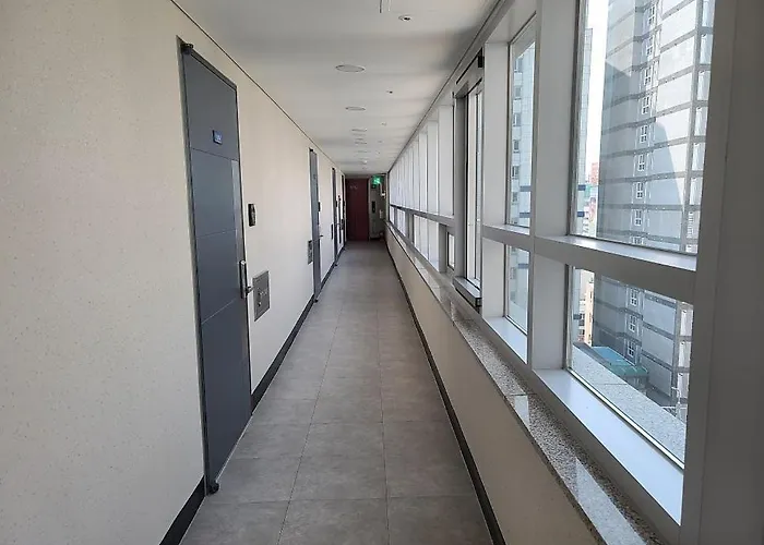 The Hideout - One Bedroom Apartment In Central Seoul- 2Min From Subway