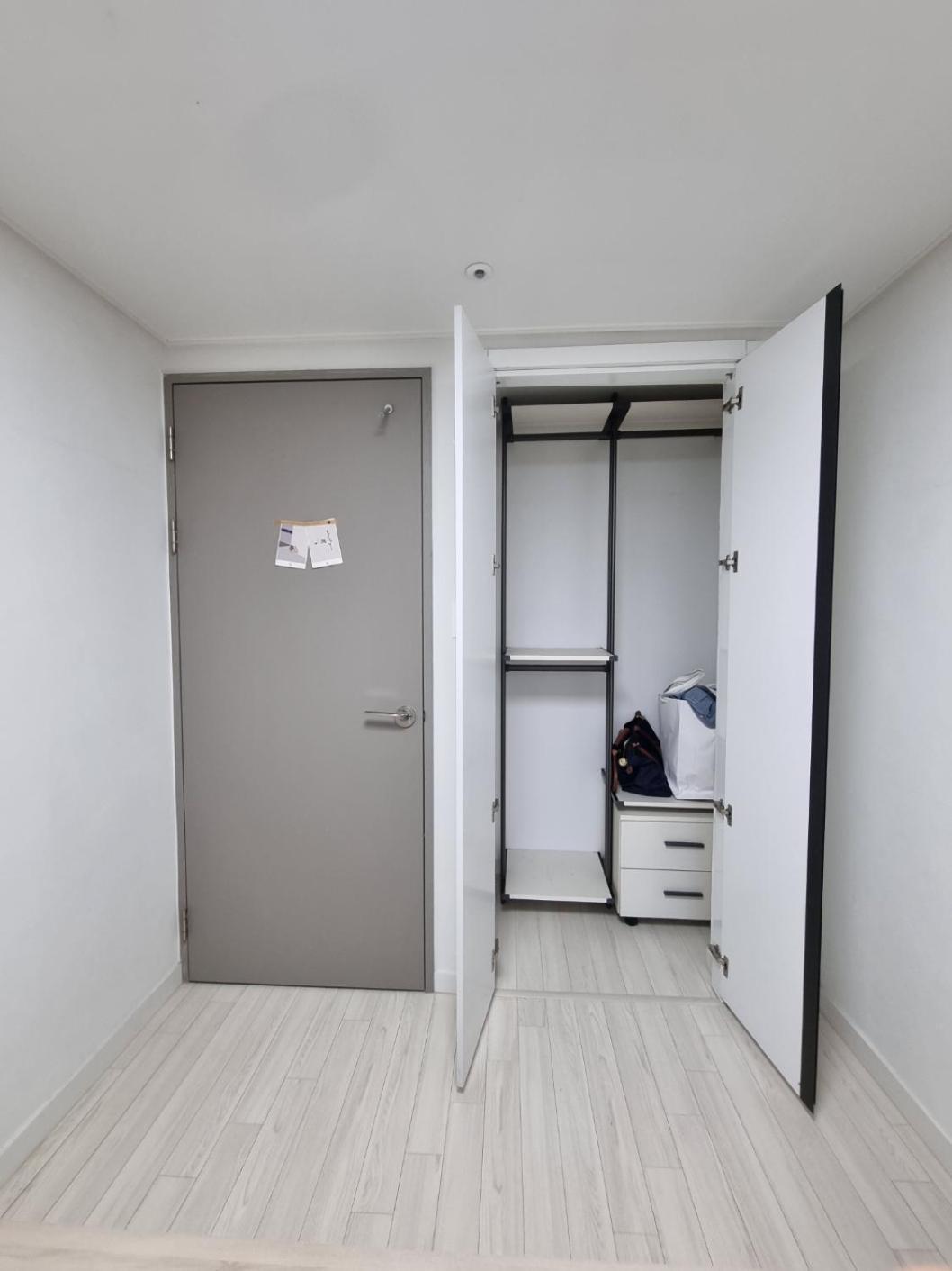 The Hideout - One Bedroom In Seoul- 2min From Subway Seoul