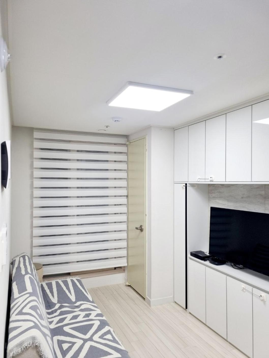 The Hideout - One Bedroom In Seoul- 2min From Subway